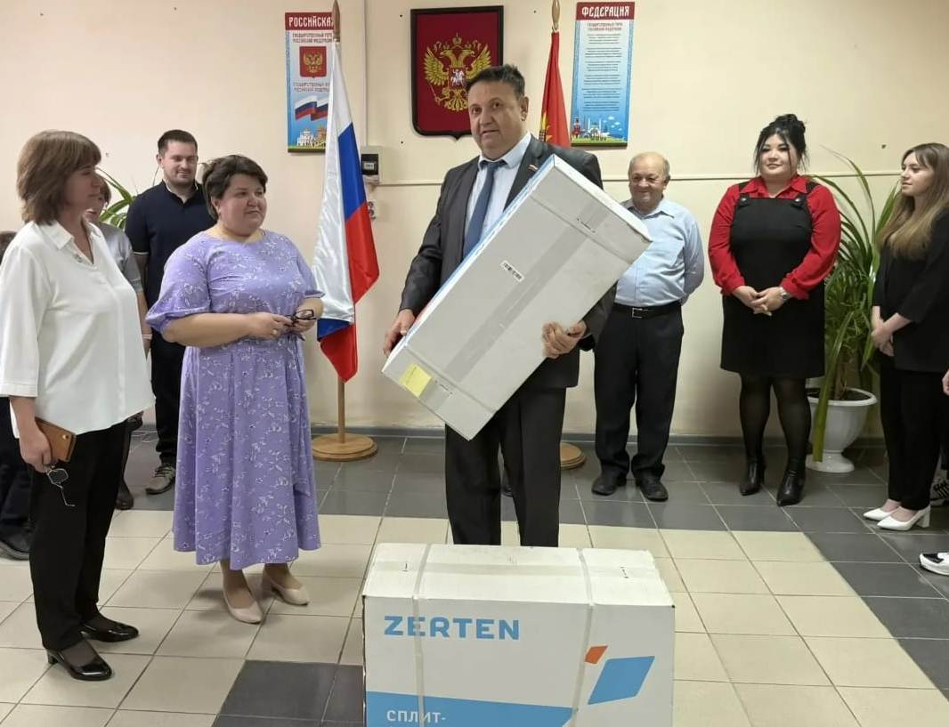 Депутат Волгоградской областной Думы Валерий Могильный побывал с рабочей поездкой в Новониколаевском районе Депутат Волгоградской областной Думы Валерий Могильный побывал с рабочей поездкой в Новониколаевском районе