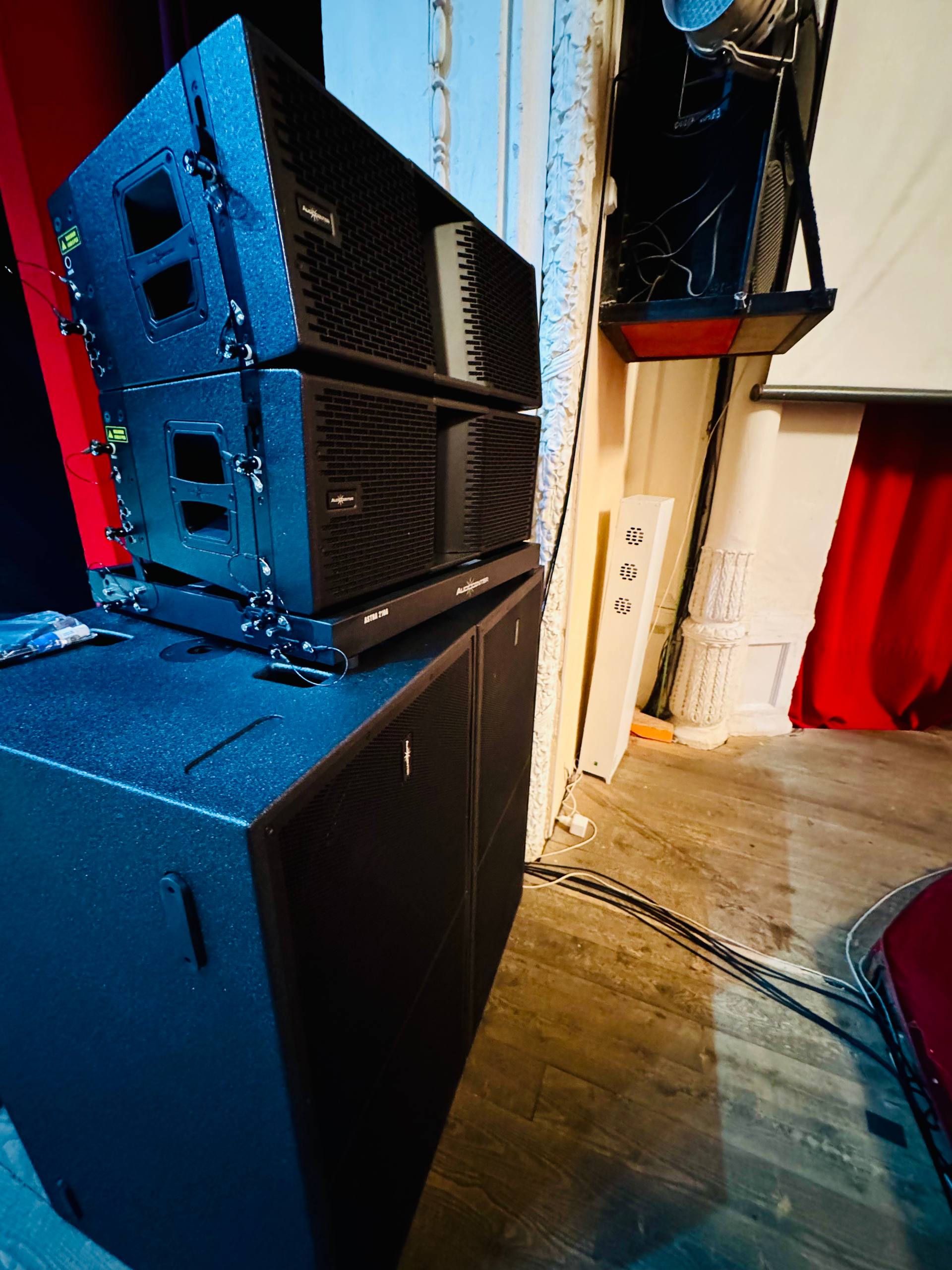 Во Дворце Культуры «ВГС» масштабное обновление звукового оборудования Во Дворце Культуры «ВГС» масштабное обновление звукового оборудования