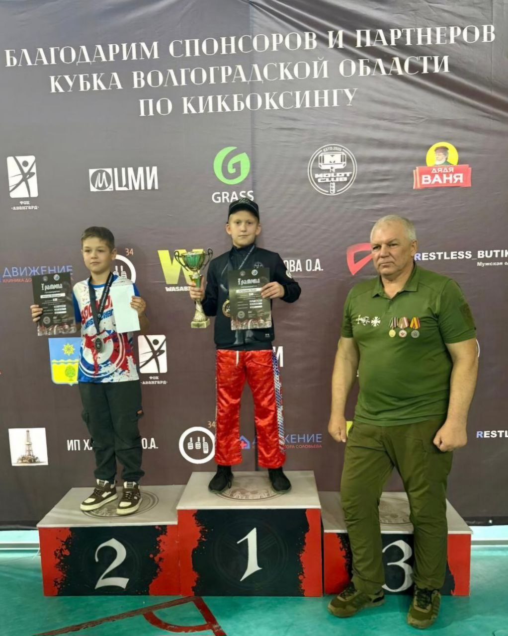 Вместе с помощником руководителя Волгоградского отделения "Союза добровольцев Донбасса " Виталием Ефремовым с позывным Вместе с помощником руководителя Волгоградского отделения "Союза добровольцев Донбасса " Виталием Ефремовым с позывным