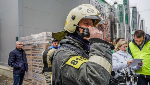 Волжские огнеборцы ликвидировали условный пожар на предприятии