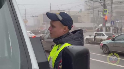 Волгоградские полицейские проводят массовые проверки водителей