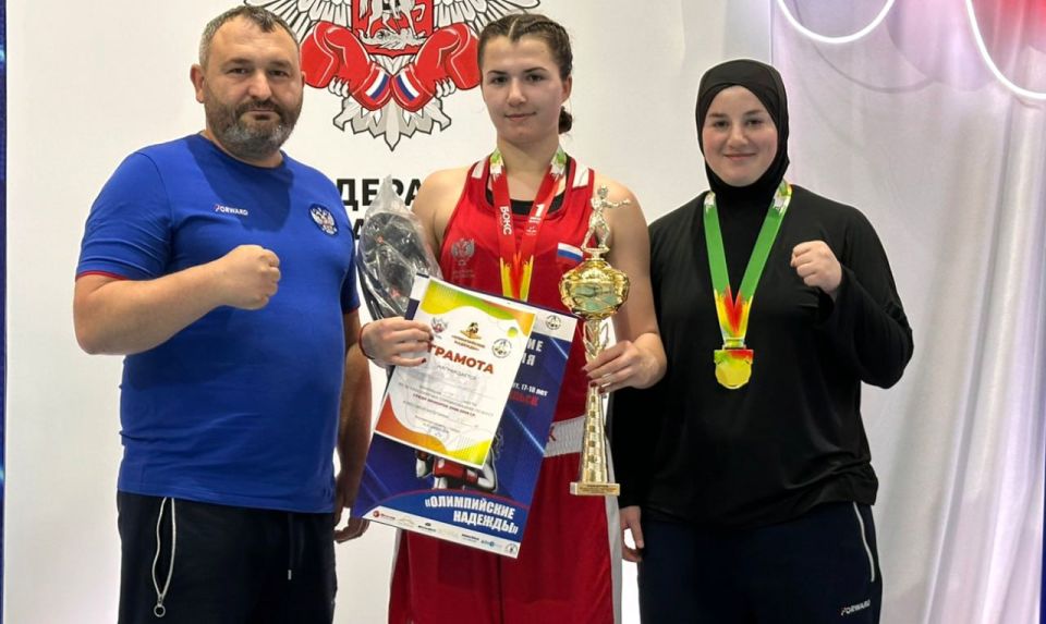 «Золото» и «бронзу» завоевали волгоградки на соревнованиях по боксу «Олимпийские надежды»