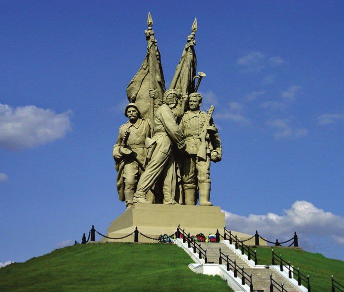 ЭТОТ ДЕНЬ В ИСТОРИИ. 23 ноября 1942 года в результате начатого 19 ноября наступления войска Сталинградского и Юго-Западного фронта соединились в районе Калача - хутора Советского