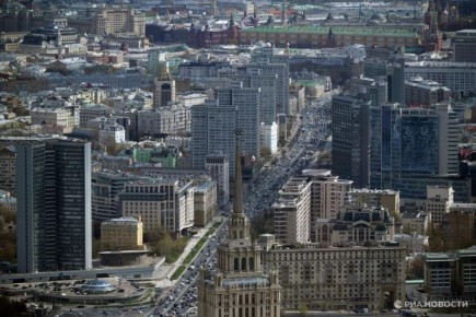 Купить полноценную однокомнатную квартиру в Москве, имея средства от продажи среднестатистической квартиры в родном регионе, могут лишь петербуржцы и сочинцы, рассказали РИА Недвижимость в "Мире квартир"