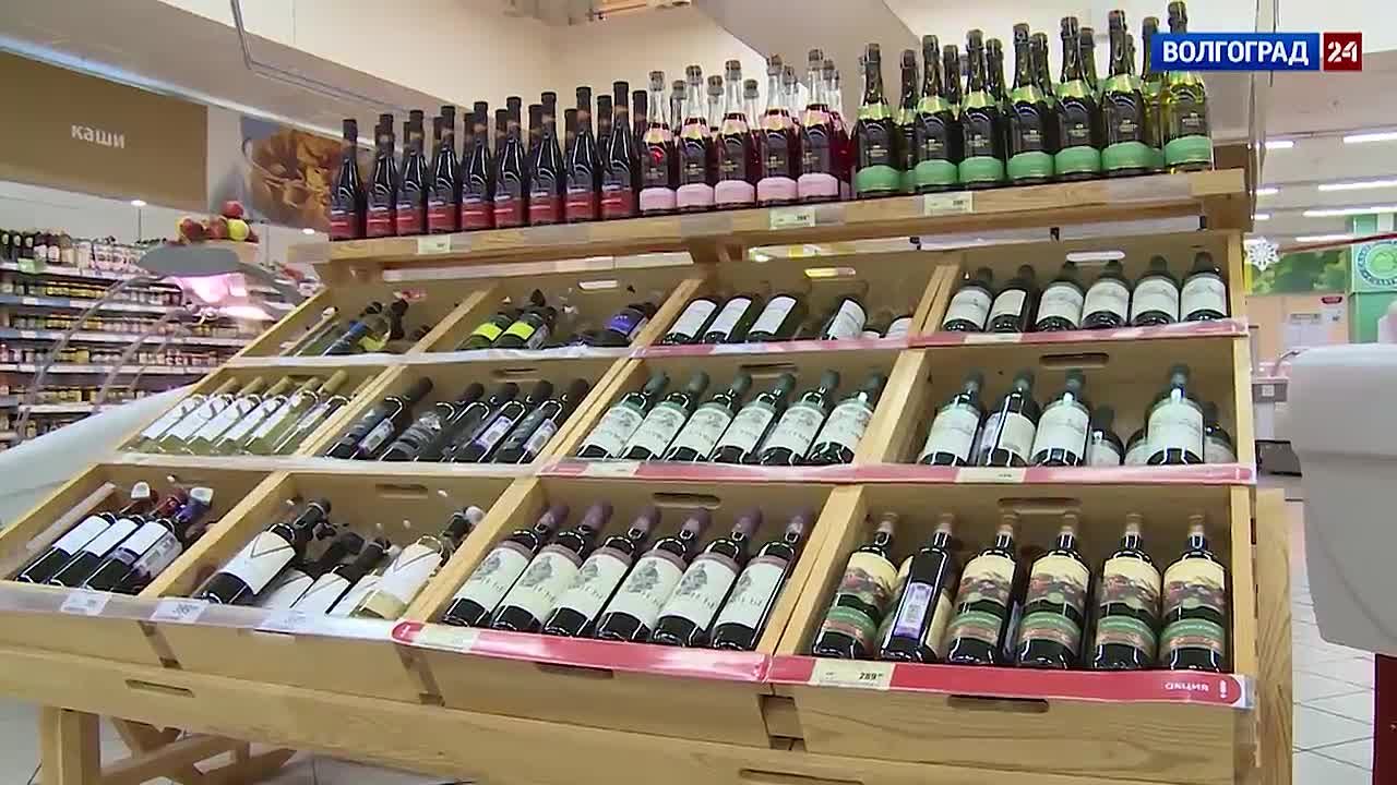 В Государственной Думе обсуждают инициативу о запрете продажи подросткам безалкогольной продукции