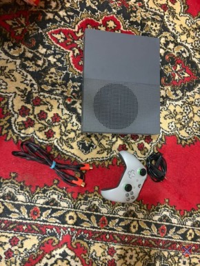 Оперативники Дзержинского района раскрыли хищение из пункта выдачи товаров маркетплейса