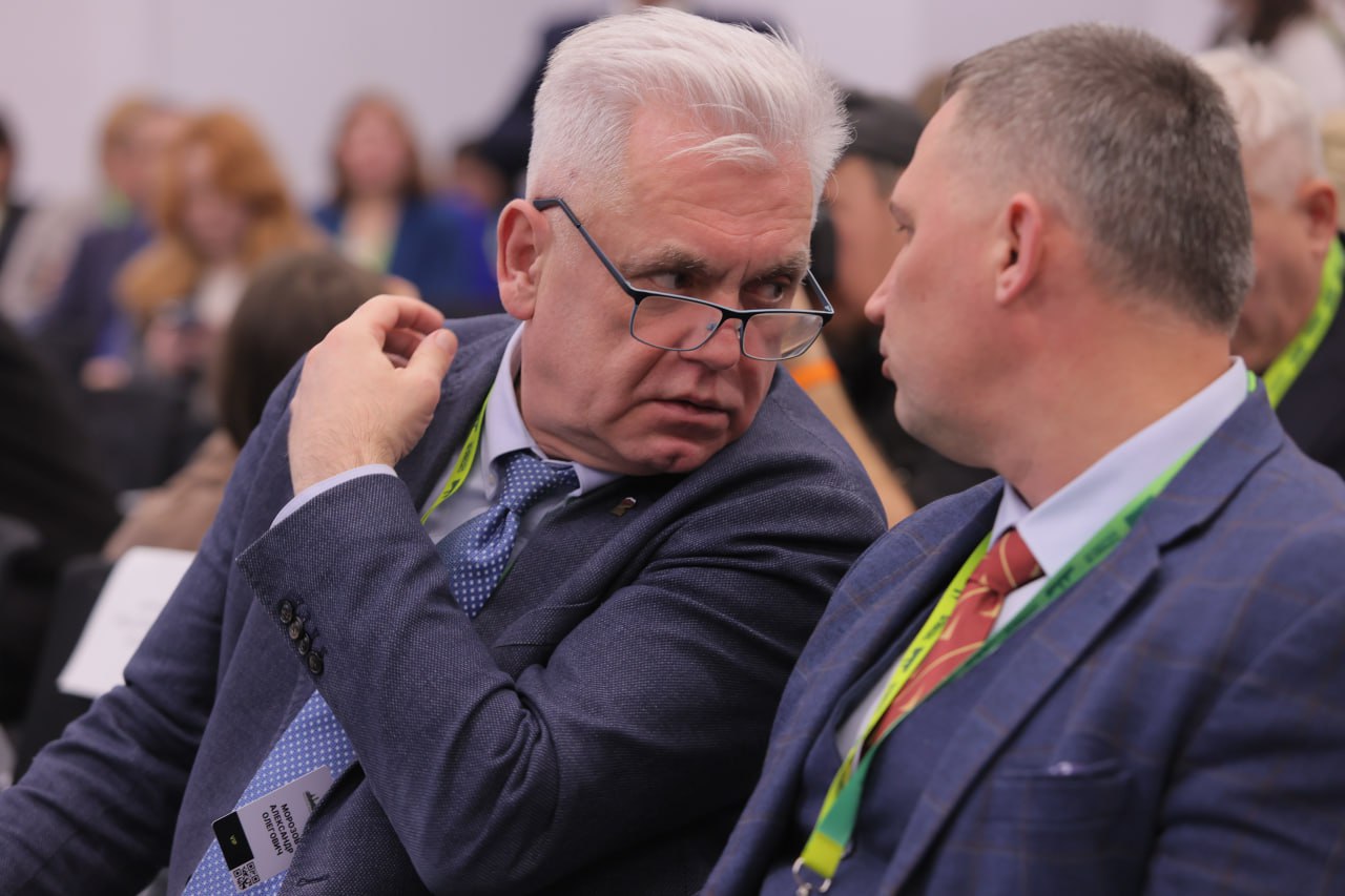 В Екатеринбурге сегодня завершает свою работу IX форум стратегического развития «Города России» В Екатеринбурге сегодня завершает свою работу IX форум стратегического развития «Города России»