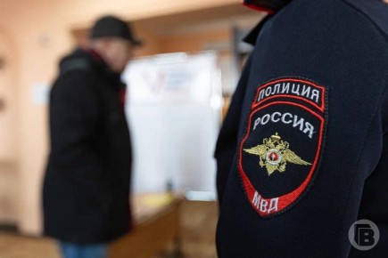 В Волжском задержали двух молодых мужчин с запрещенной смесью