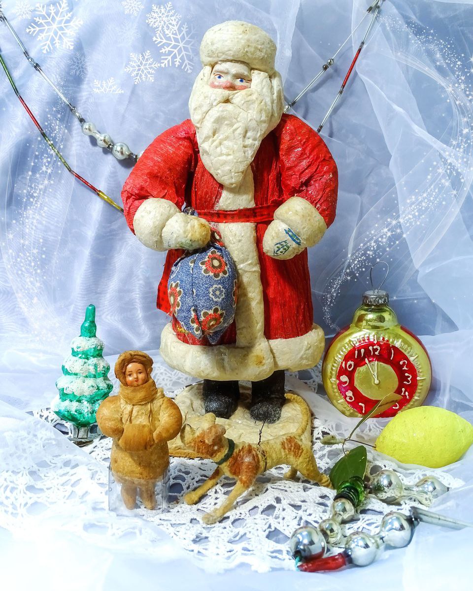 Елочные украшения прошлого века покажет краеведческий музей в Волгограде