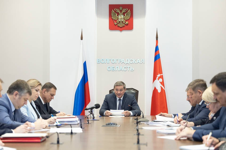 Губернатор Бочаров поставил задачи по обеспечению готовности служб к работе при ухудшении погодных условий Губернатор Бочаров поставил задачи по обеспечению готовности служб к работе при ухудшении погодных условий