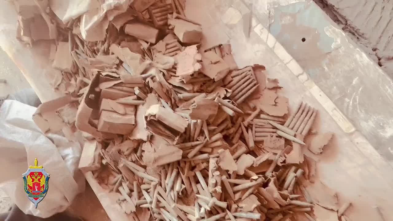 ФСБ: у 51-летнего волгоградца нашли арсенал оружия