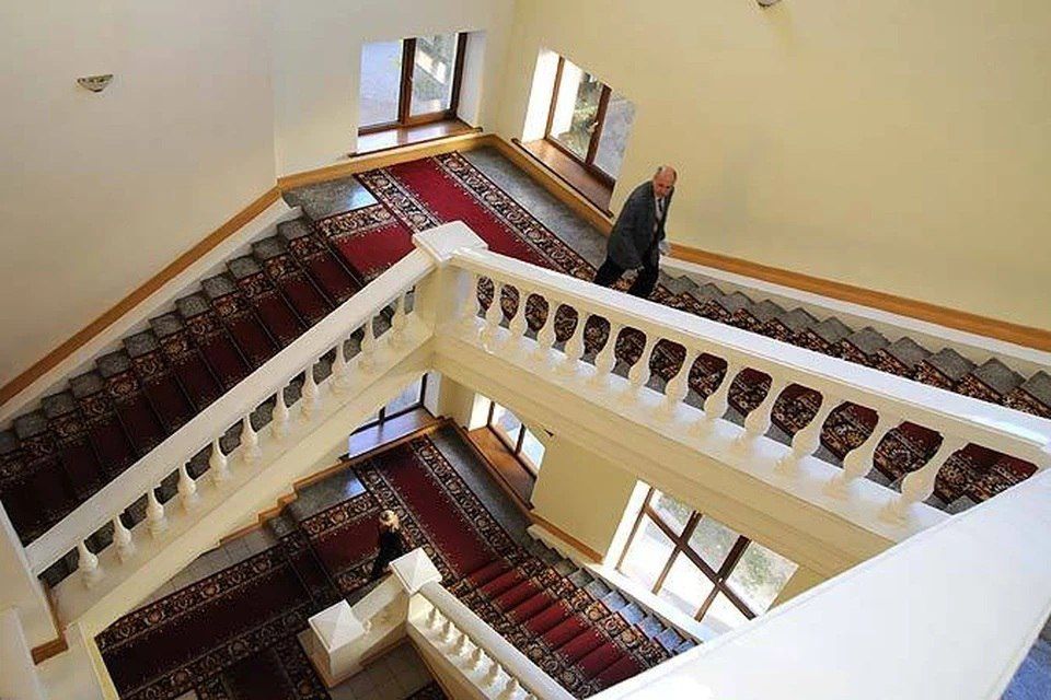 Зарплаты чиновников в Волгограде заморозили еще на год