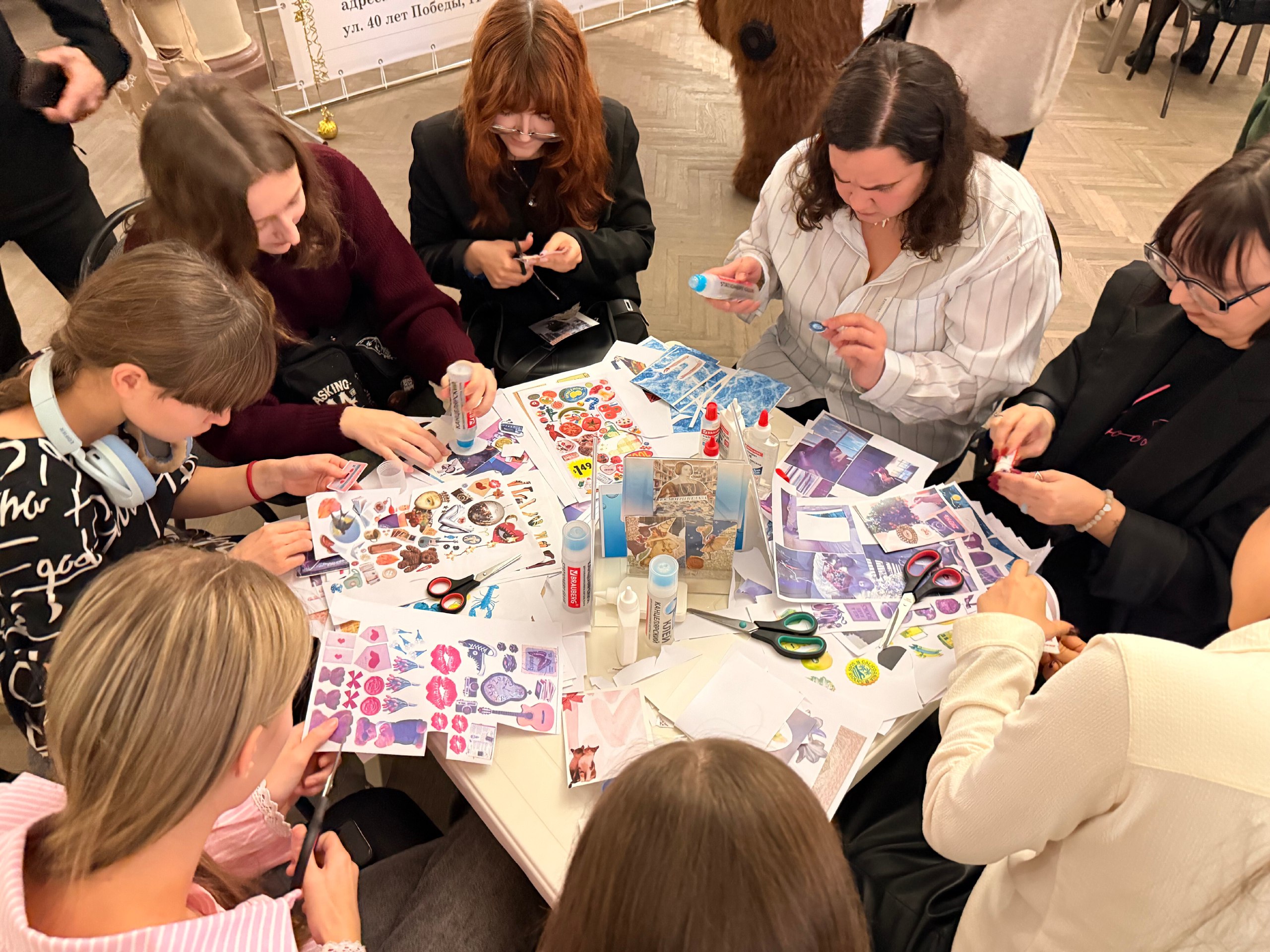 26 ноября в ДК ВГС стало местом притяжения для думающих, чувствующих и помогающих 26 ноября в ДК ВГС стало местом притяжения для думающих, чувствующих и помогающих