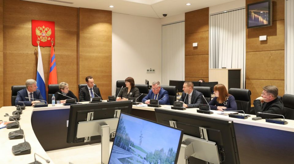 Представители медицинского сообщества участвуют в обсуждении предложений по развитию здравоохранения