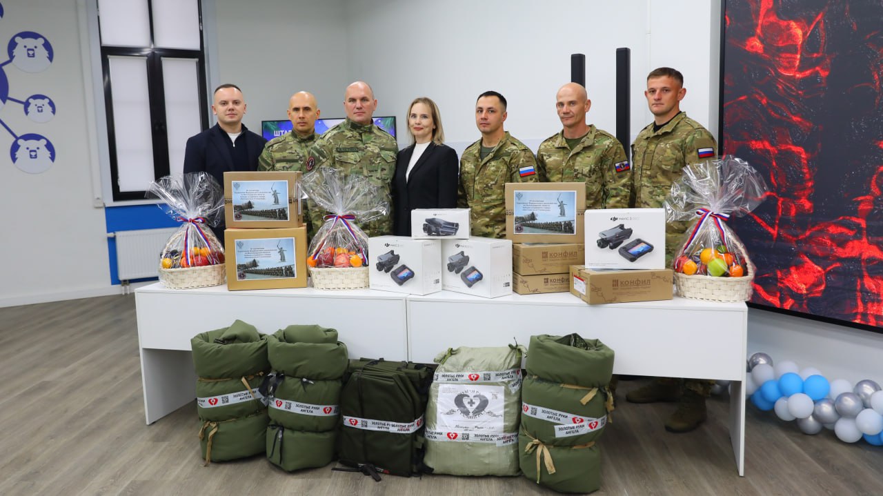 Передача гуманитарного груза для бойцов штурмового отряда «Бессмертный Сталинград»