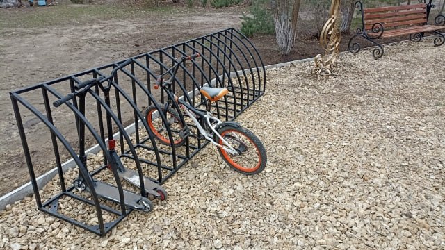 В средней школе № 6 г. Урюпинска, благодаря победе в конкурсе 2024 года, появилась уютная и красивая площадка со скамейками, уличными тренажёрами и беседками В средней школе № 6 г. Урюпинска, благодаря победе в конкурсе 2024 года, появилась уютная и красивая площадка со скамейками, уличными тренажёрами и беседками