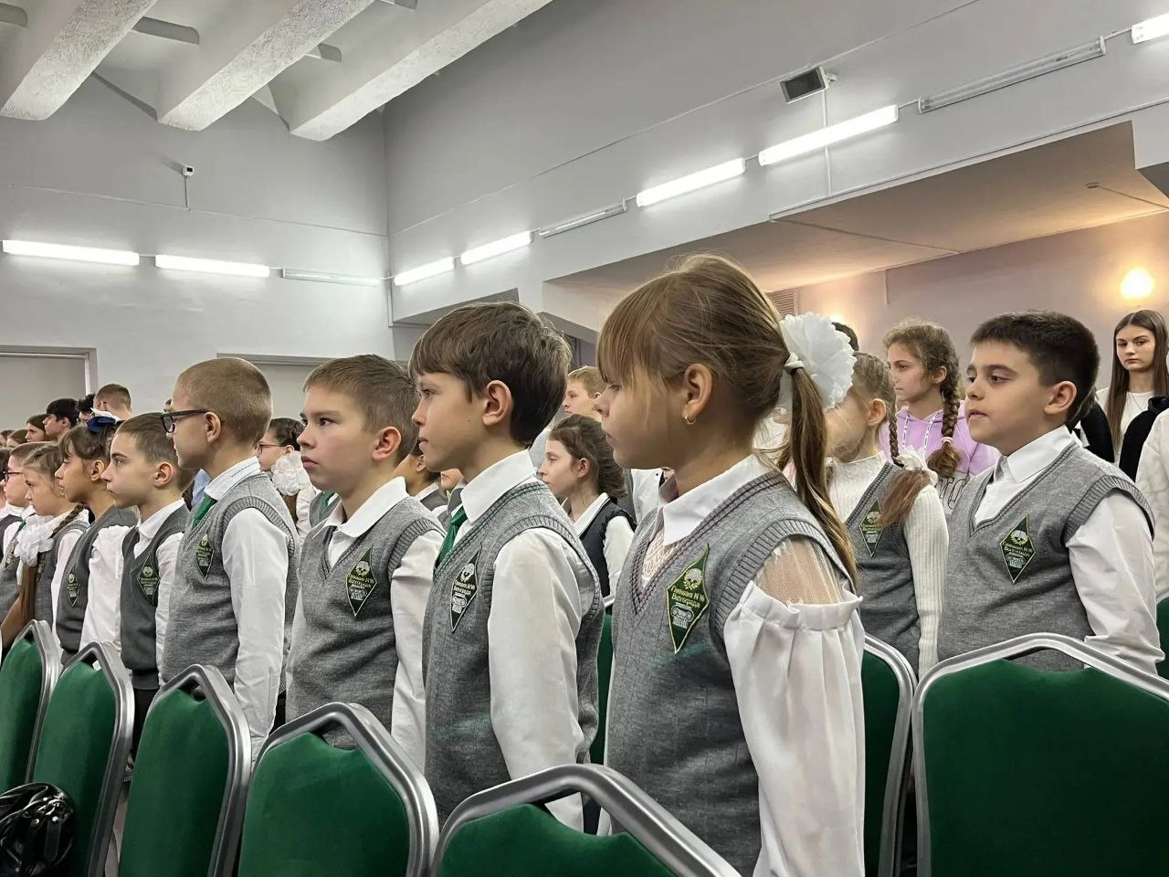 2 декабря 2025 года в МОУ «Гимназия №16» состоялось торжественное открытие музейной комнаты «История гимназии в истории моего края» 2 декабря 2025 года в МОУ «Гимназия №16» состоялось торжественное открытие музейной комнаты «История гимназии в истории моего края»