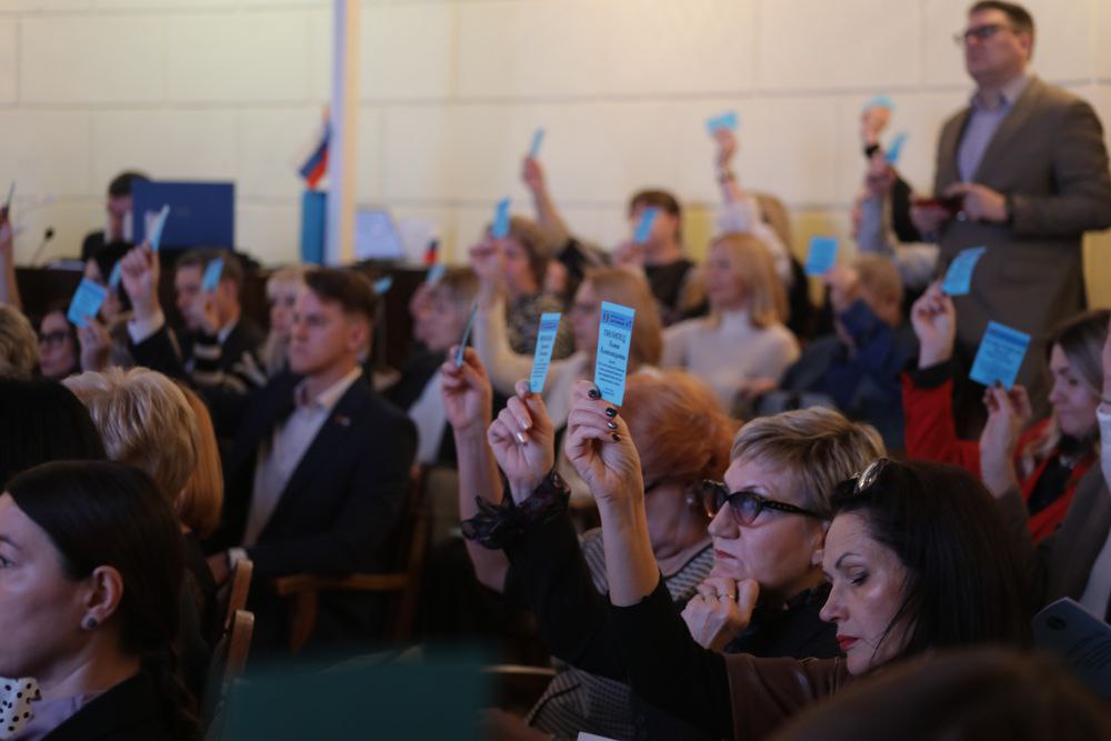 Сегодня в Волгоградском областном Совете профсоюзов прошла 29-я отчетно-выборная конференция с участием представителей Федерации независимых профсоюзов России и губернатора Волгоградской области Андрея Бочарова