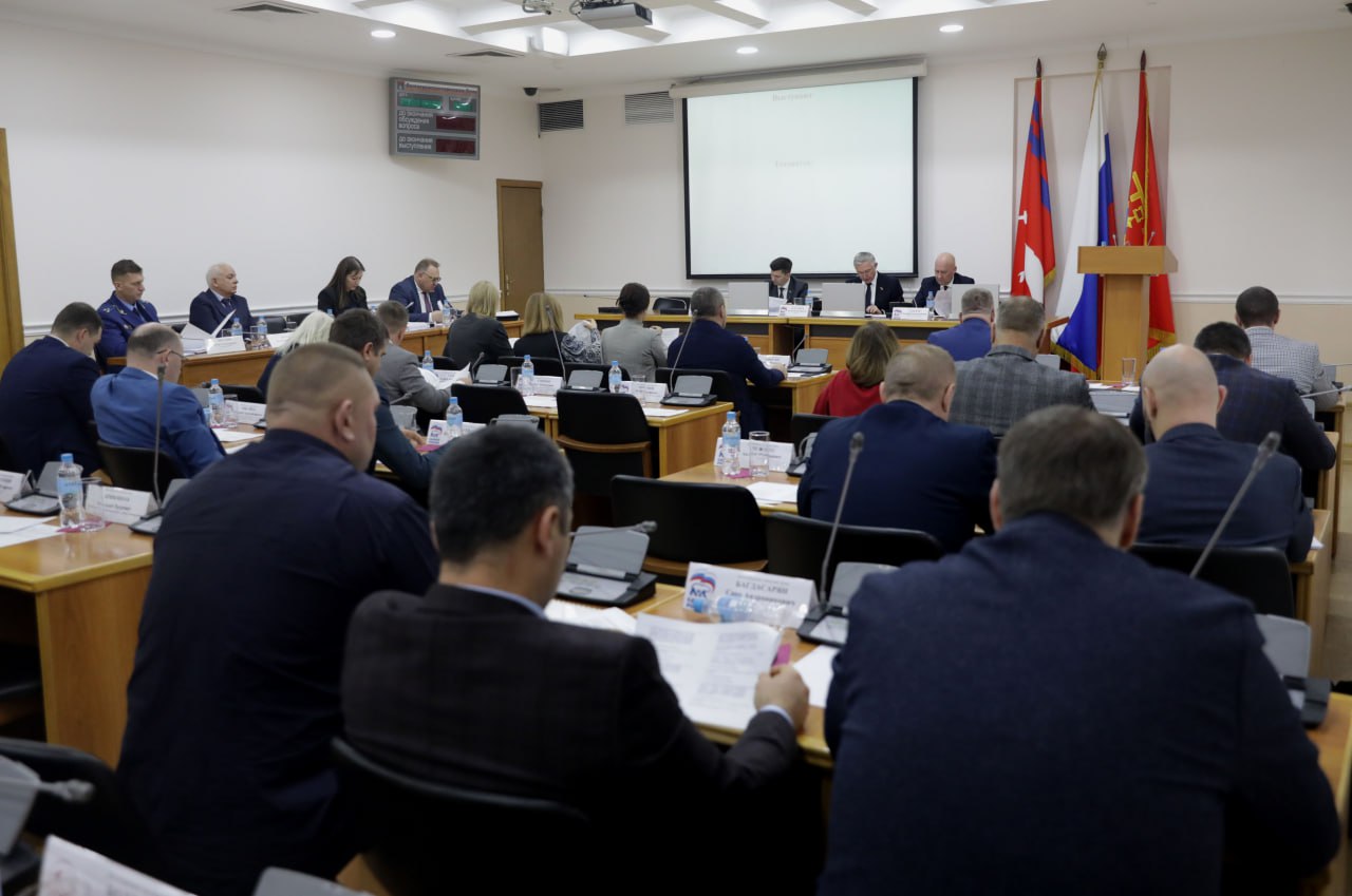 Депутаты на очередном заседании Волгоградской городской Думы единогласно одобрили проекты, касающиеся присвоения имени создательницы советского пенициллина Зинаиды Ермольевой благоустраиваемой территории в Дзержинском районе...