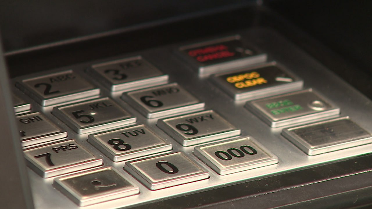 В Волгоградской области женщина украла 1,3 миллиона рублей и устроила шопинг