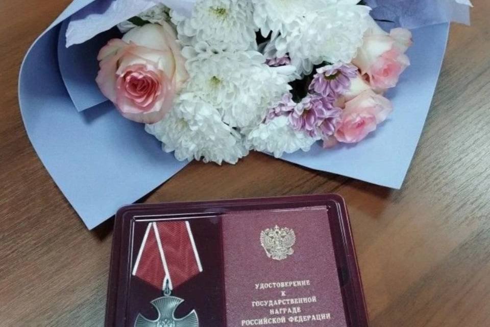 Во Фролово семьям погибших бойцов вручили государственные награды