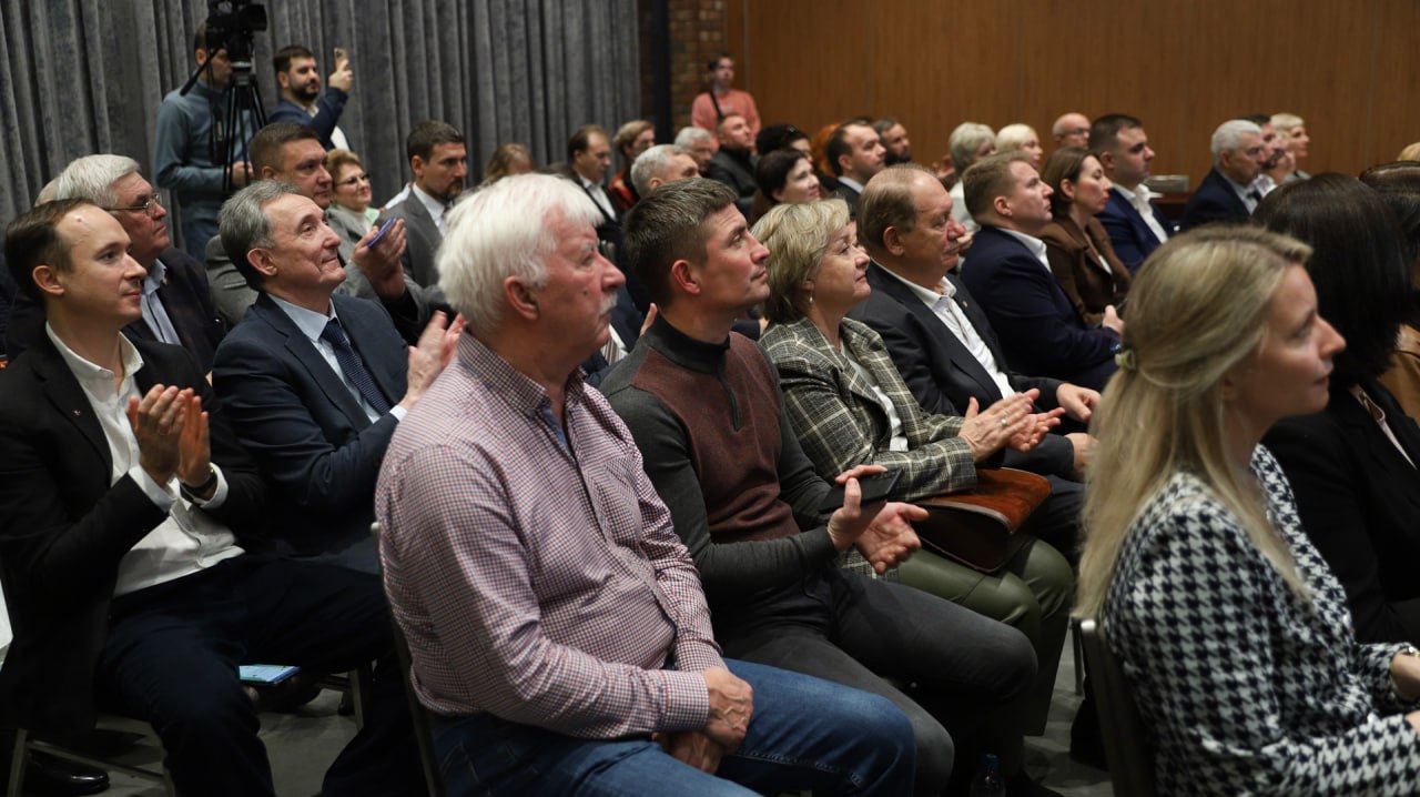Вадим Ткаченко переизбран президентом Торгово-промышленной палаты Волгоградской области на новый пятилетний срок Вадим Ткаченко переизбран президентом Торгово-промышленной палаты Волгоградской области на новый пятилетний срок