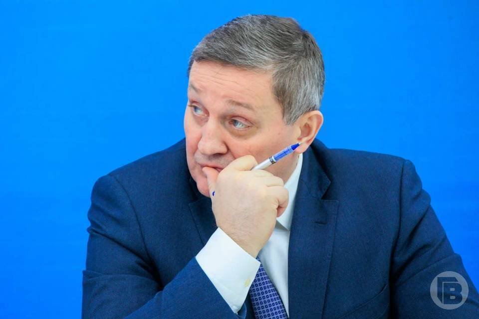 Губернатор Бочаров отправился с рабочим визитом в Урюпинск