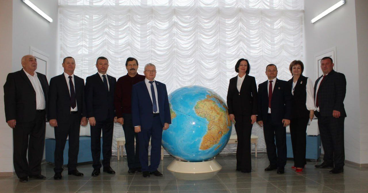 В Николаевском районе после капитального ремонта открыт обновлённый музей «Земля – Космос» В Николаевском районе после капитального ремонта открыт обновлённый музей «Земля – Космос»