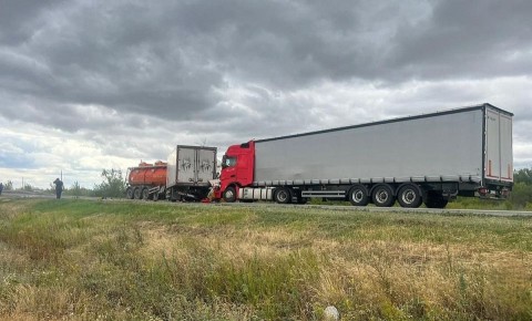 Инспекторы Росприроднадзора взыскивают ущерб за разлив нефтепродуктов на месте смертельного массового ДТП под Волгоградом