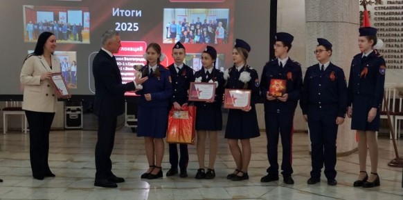 ,    , -             !  !