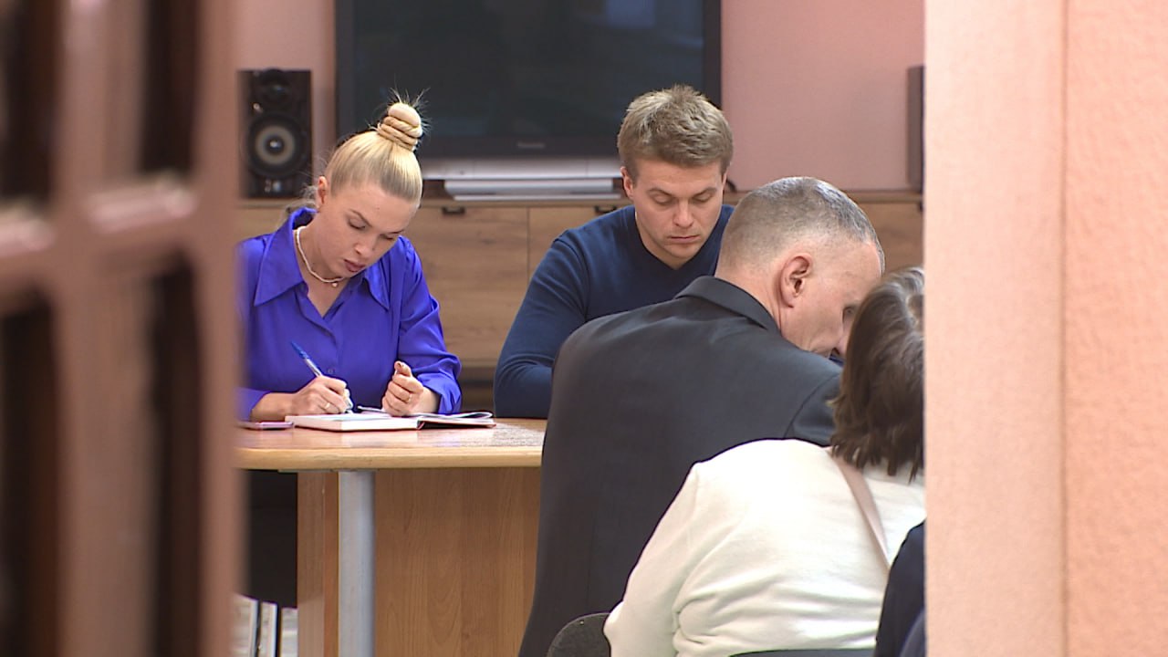 В Волжском представители ООН посетили переселенцев из ДНР и ЛНР В Волжском представители ООН посетили переселенцев из ДНР и ЛНР