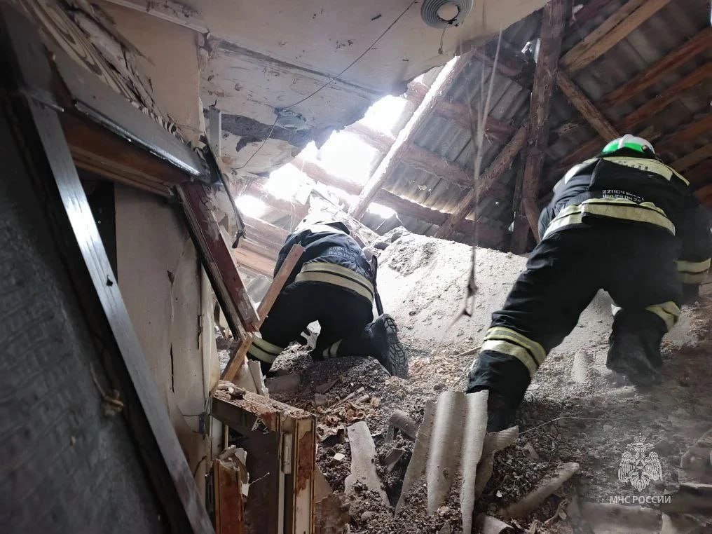 Открыли дверь в квартиру, и все взорвалось: Следком сообщил подробности о взрыве в жилом доме в Петров Вале