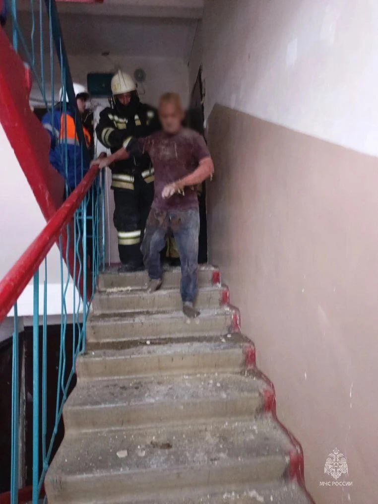 Многоквартирный дом обрушился в Волгоградской области, четверо, включая ребенка, пострадали Многоквартирный дом обрушился в Волгоградской области, четверо, включая ребенка, пострадали