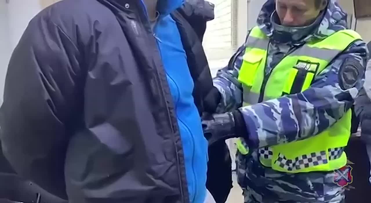 В Городищенском районе полицейские обнаружили наркотики у пассажиров такси