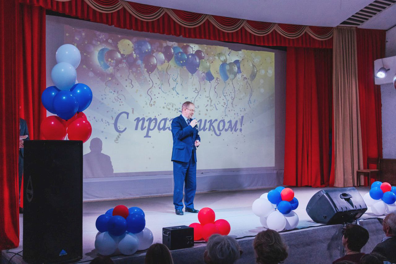 Депутаты областной Думы поздравили с Депутаты областной Думы поздравили с