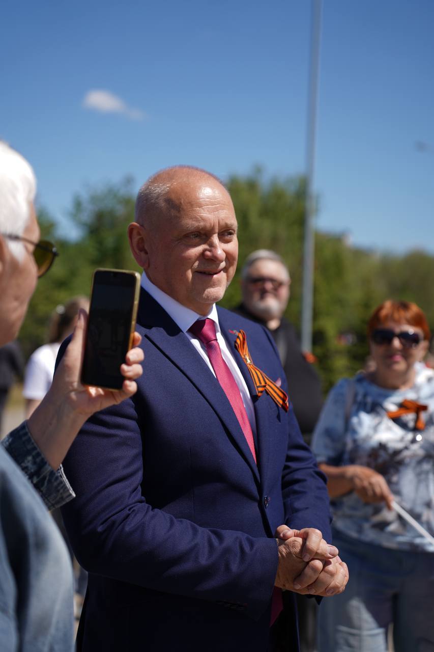Сегодня свой день рождения отмечает глава нашего города — Игорь Николаевич Воронин Сегодня свой день рождения отмечает глава нашего города — Игорь Николаевич Воронин