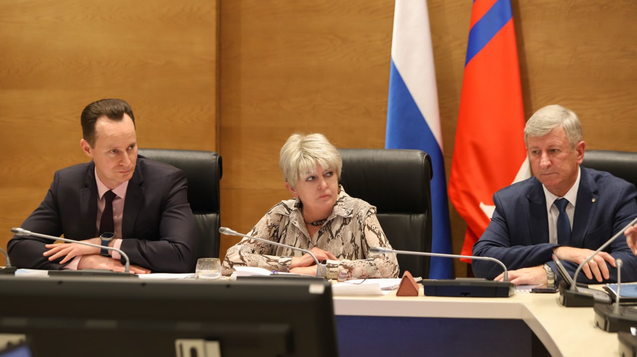 Рабочая группа при облдуме под председательством Натальи Семёновой продолжает подготовку предложений по развитию лечебной сети Рабочая группа при облдуме под председательством Натальи Семёновой продолжает подготовку предложений по развитию лечебной сети