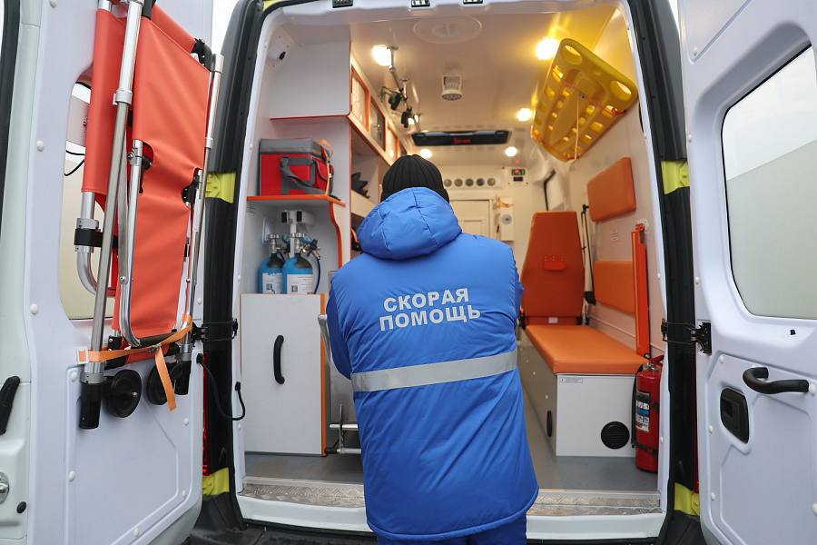 В Волгограде подстанциям скорой помощи передали 100 новых машин