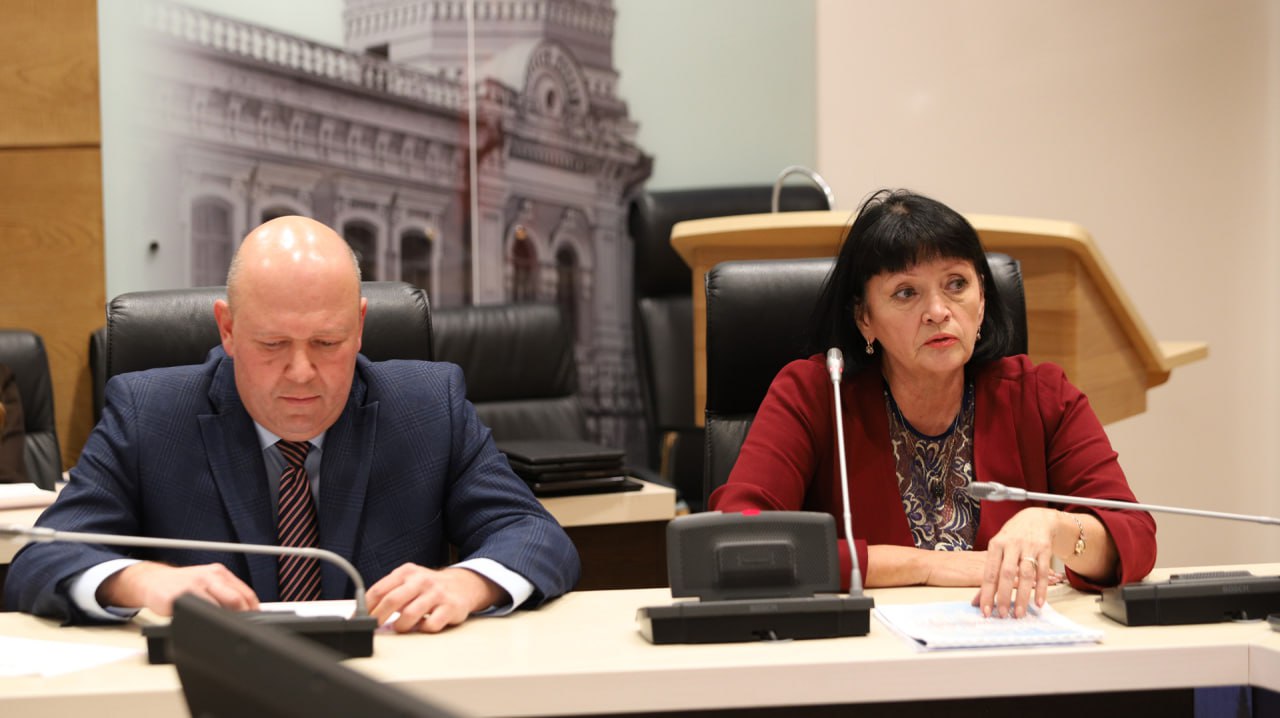 Рабочая группа при облдуме под председательством Натальи Семёновой продолжает подготовку предложений по развитию лечебной сети Рабочая группа при облдуме под председательством Натальи Семёновой продолжает подготовку предложений по развитию лечебной сети