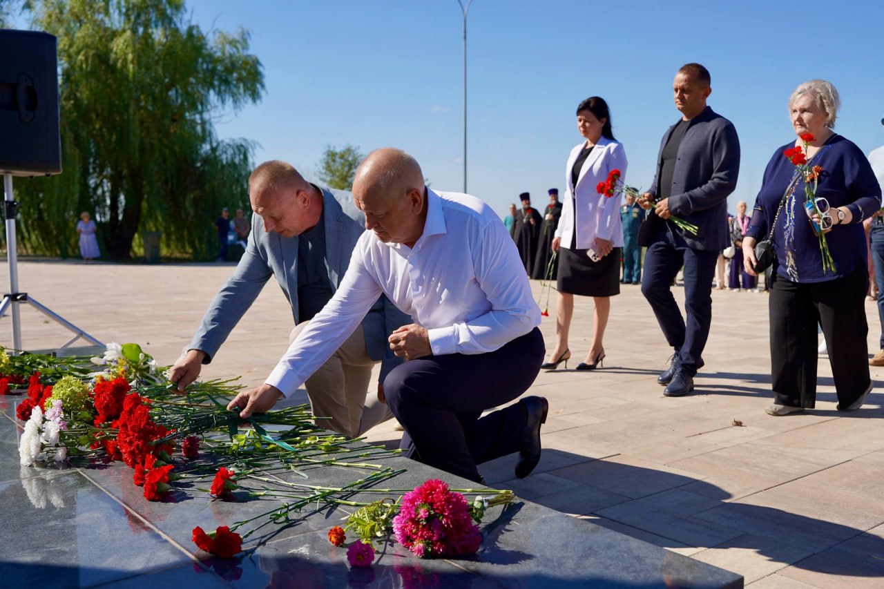 Сегодня свой день рождения отмечает глава нашего города — Игорь Николаевич Воронин Сегодня свой день рождения отмечает глава нашего города — Игорь Николаевич Воронин