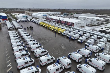 Парк скорой помощи Волгоградской области пополнили 100 новых машин