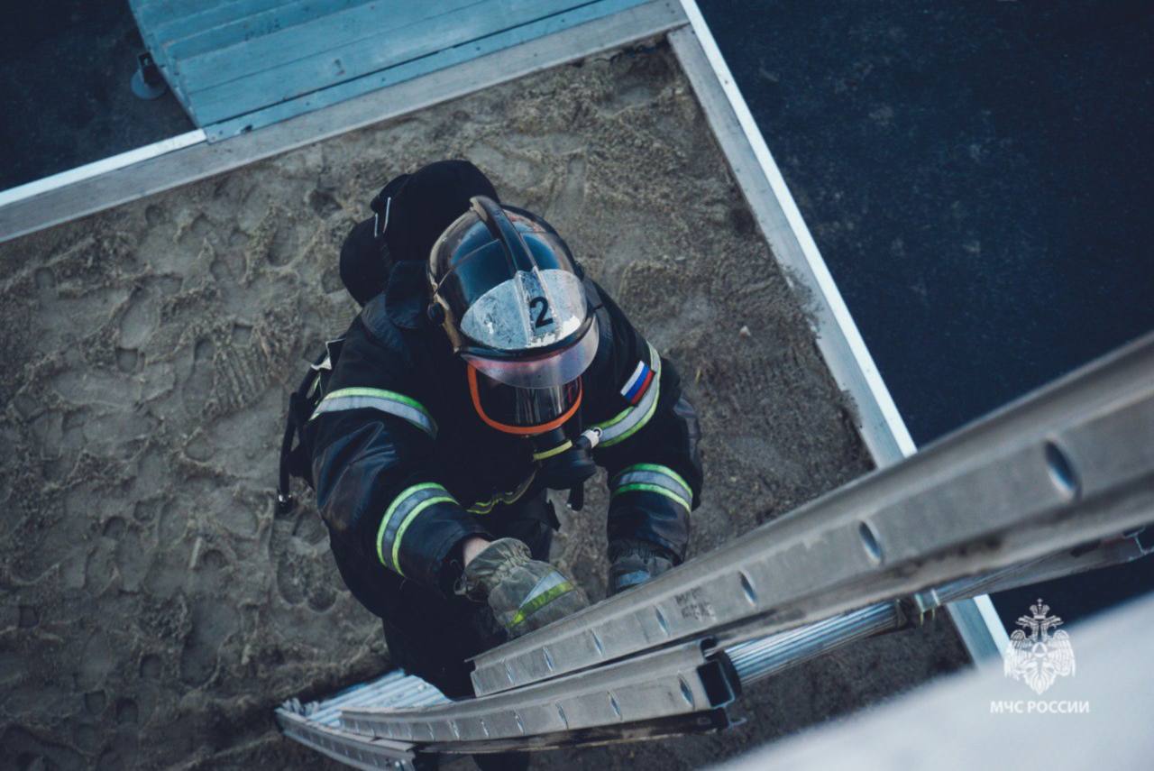 МЧС России желает всем легкого четверга!