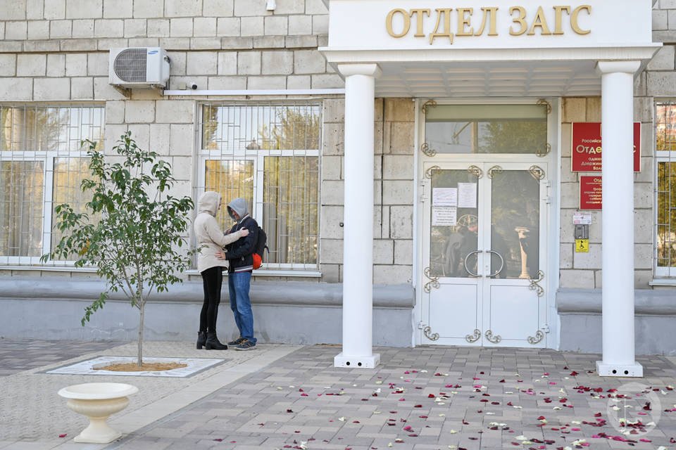 Полвека вместе: две пары камышан отпраздновали золотую свадьбу