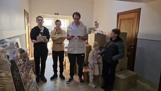 Наши бойцы, находящиеся на передовой, а также воспитанники социальных учреждений ДНР И ЛНР передают свои благодарности волжанам за 60й гуманитарный конвой