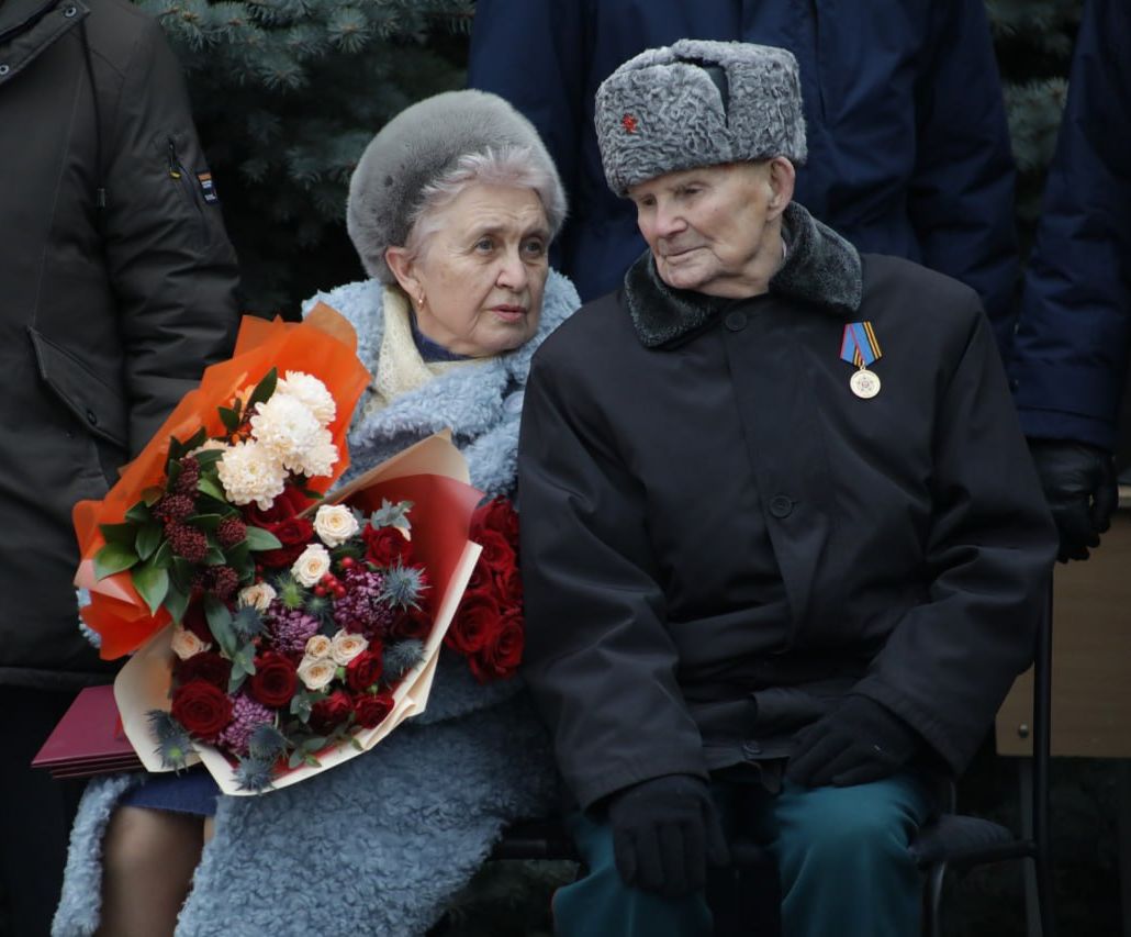 Сегодня в Волгоградском кадетском корпусе Следственного комитета РФ имени Ф.Ф. Слипченко чествовали нашего прославленного земляка, фронтовика, Почетного гражданина Волгоградской области Александра Ивановича Колотушкина Сегодня в Волгоградском кадетском корпусе Следственного комитета РФ имени Ф.Ф. Слипченко чествовали нашего прославленного земляка, фронтовика, Почетного гражданина Волгоградской области Александра Ивановича Колотушкина