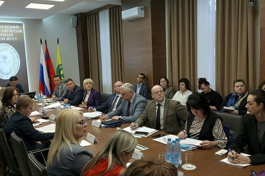 В Волгоградской области готовят к реализации порядка 130 новых инвестпроектов в АПК, 110 из них представили муниципальные районы В Волгоградской области готовят к реализации порядка 130 новых инвестпроектов в АПК, 110 из них представили муниципальные районы