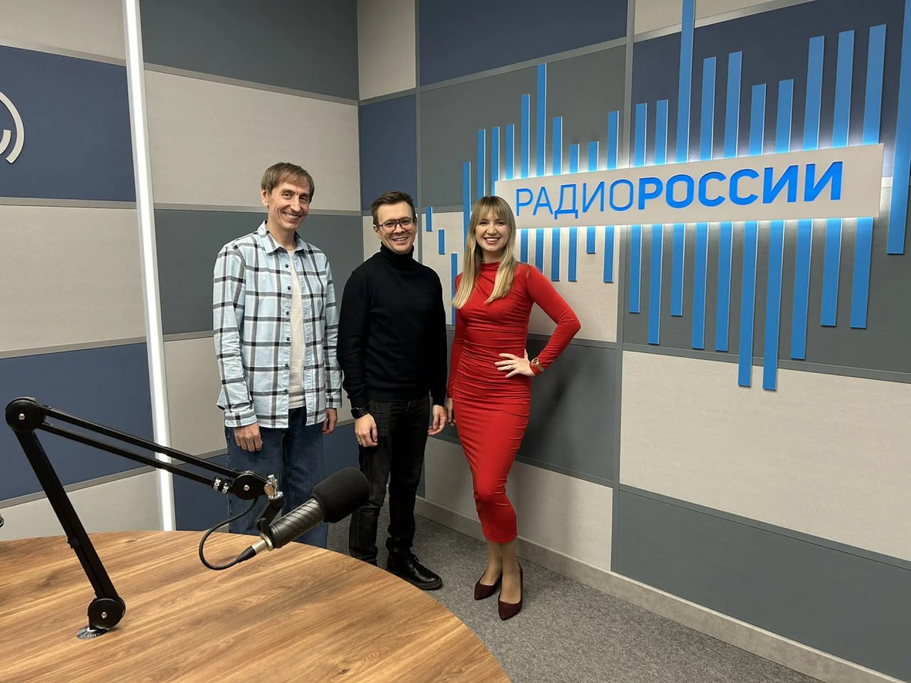 Праздники и актеры. Без праздников невозможно представить себе этот мир! Без них жизнь превратилась бы в бесконечную череду одинаковых дней, где не было бы места восторгу, сюрпризам и особому предвкушению