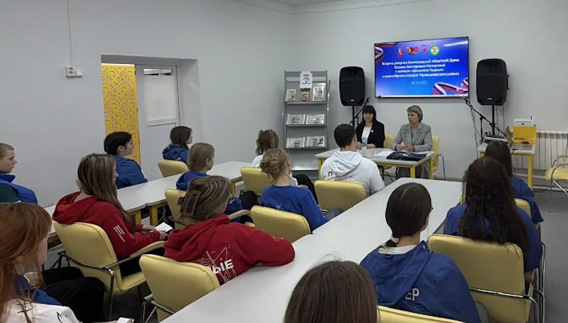 Чернышковские школьники пообщались с депутатом Волгоградской областной Думы