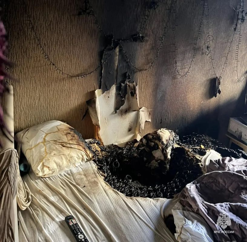 Два человека погибли в горящей квартире на юге Волгограда