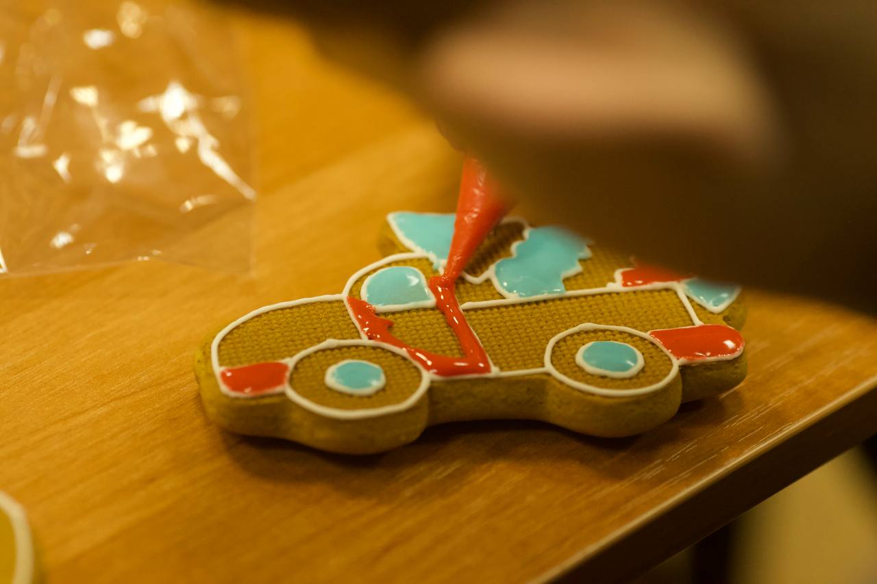 «Новогодний грузовик» подарил праздник детям «Новогодний грузовик» подарил праздник детям